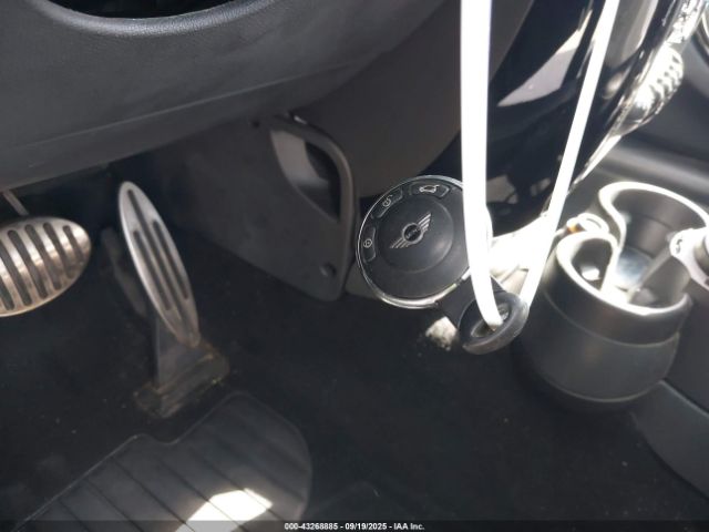 2016 MINI COUNTRYMAN WMWZC5C50GWU20915 Photo 10