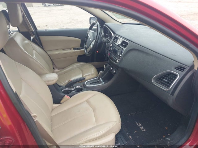 Chrysler 2014 2014 1C3CCBCGXEN153010 Image 5