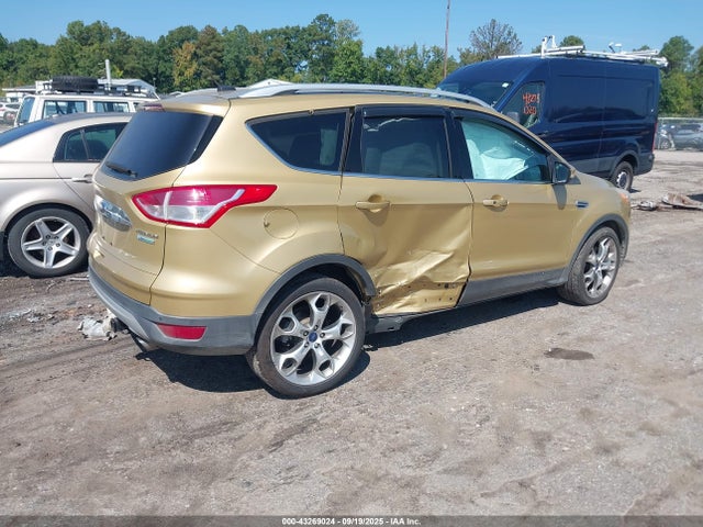1FMCU0J94EUB93800 Ford 2014