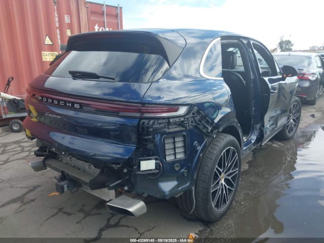 2024 PORSCHE CAYENNE WP1AA2AY5RDA00128 Photo 3