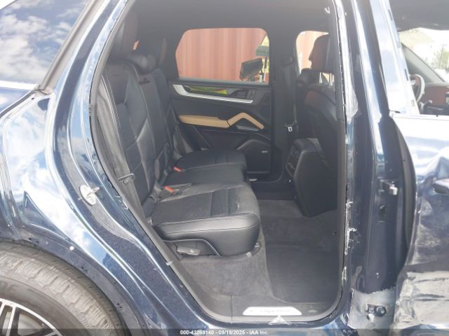 2024 PORSCHE CAYENNE WP1AA2AY5RDA00128 Photo 7