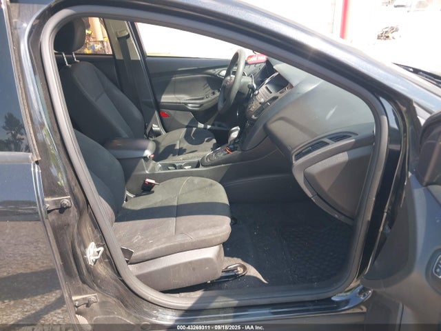 Ford 2015 2015 1FADP3F23FL305173 Image 5