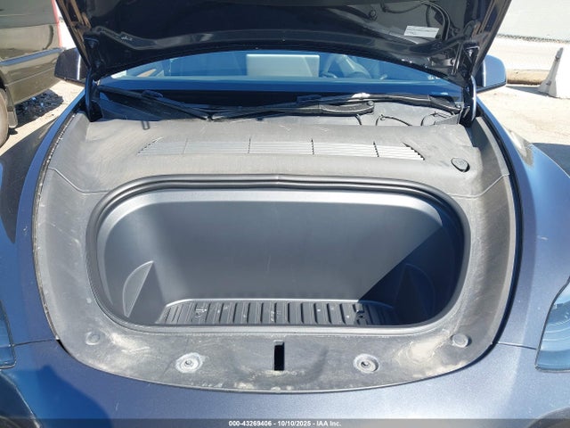 2024 TESLA MODEL Y 7SAYGDEE6RA229579 Photo 9