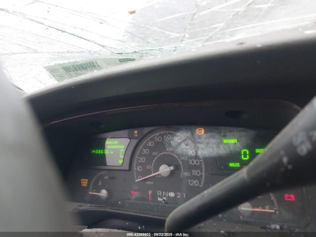 2004 LINCOLN TOWN CAR 1LNHM81W54Y635050 Photo 6