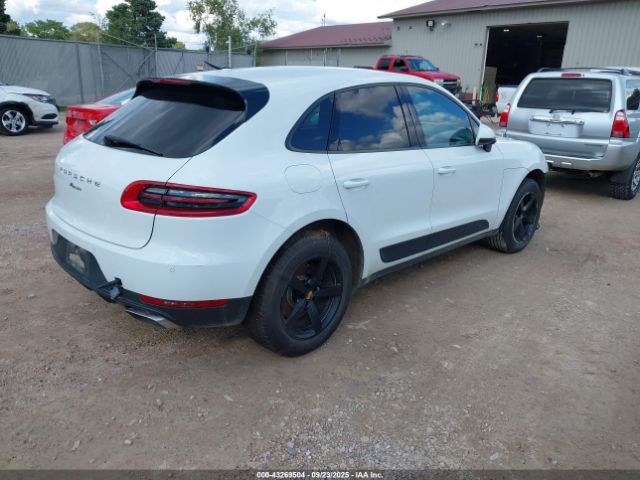 2017 PORSCHE MACAN WP1AA2A50HLB03032 Photo 3