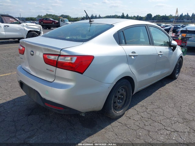 KIA dohc gamma 2015 KNADN4A34F6453799 Image 4
