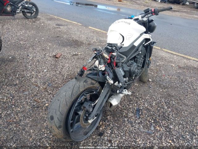 2024 TRIUMPH MOTORCYCLE STREET TRIPLE SMTA604S2RTBK0929 Photo 3