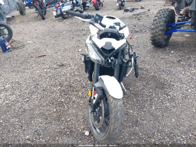 2024 TRIUMPH MOTORCYCLE STREET TRIPLE SMTA604S2RTBK0929 Photo 4