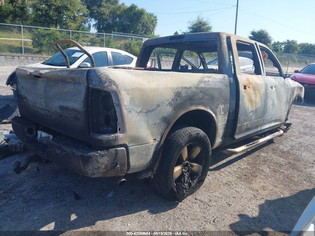 43269604 :رقم المزاد ، 1C6RR6KG2FS518271 vin ، 2015 Ram 1500 Express مزاد بيع