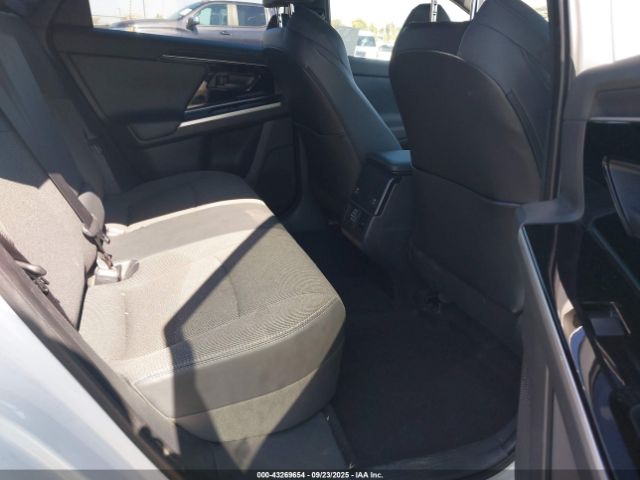 2024 TOYOTA BZ4X JTMABACA2RA079705 Photo 7