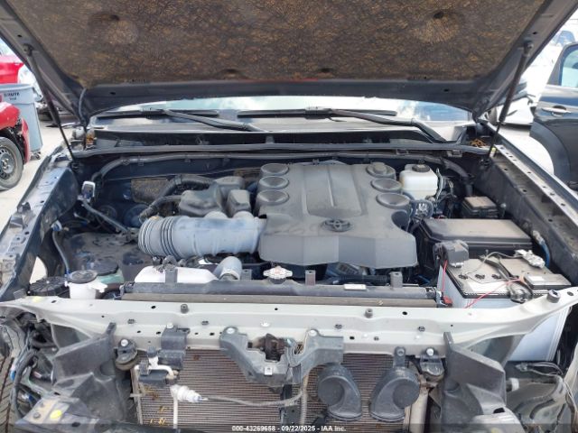 2024 TOYOTA 4RUNNER JTENU5JR9R6291186 Photo 9