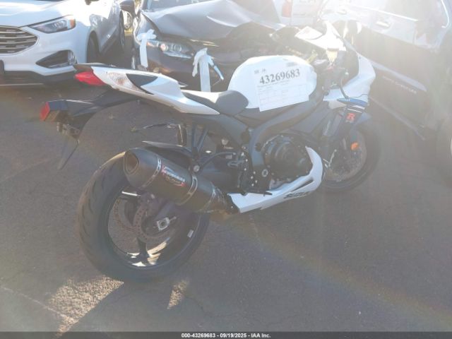 2023 SUZUKI GSX-R750 JS1GR7MA4P7101604 Photo 3