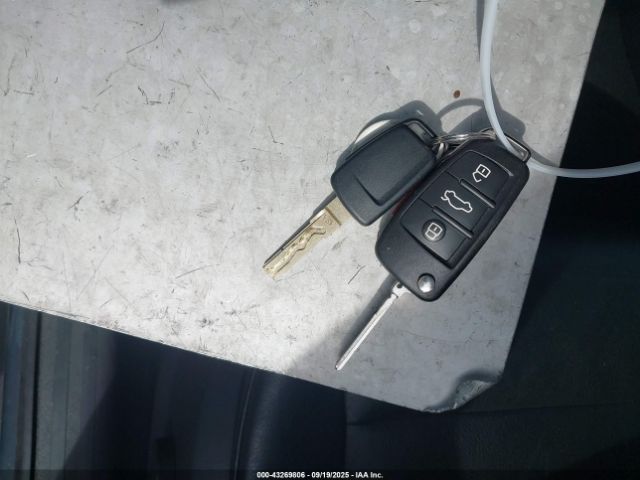 2012 AUDI A3 WAUBJAFM3CA017103 Photo 10