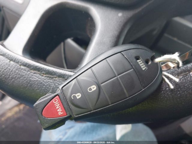 2017 RAM 1500 1C6RR7FG4HS733587 Photo 10