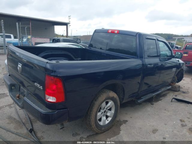 2017 RAM 1500 1C6RR7FG4HS733587 Photo 3