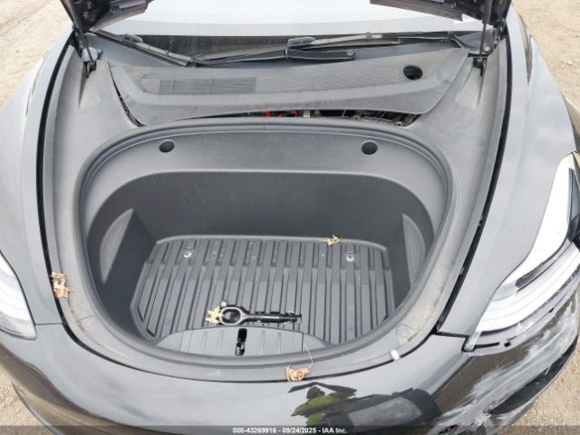 2023 TESLA MODEL 3 5YJ3E1EA4PF668384 Photo 9