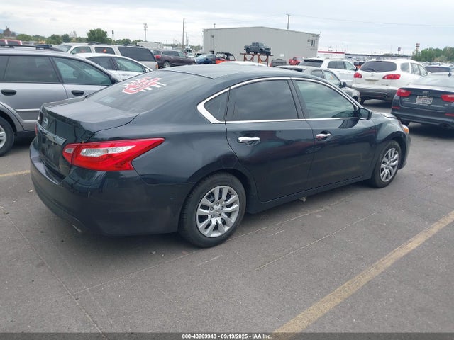 Nissan 2017 2017 1N4AL3AP1HC155357 Image 4