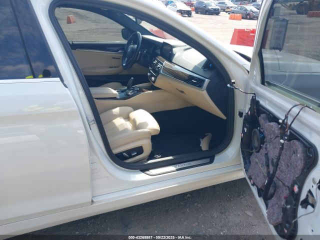 2018 BMW 530E WBAJA9C59JB250627 Photo 4