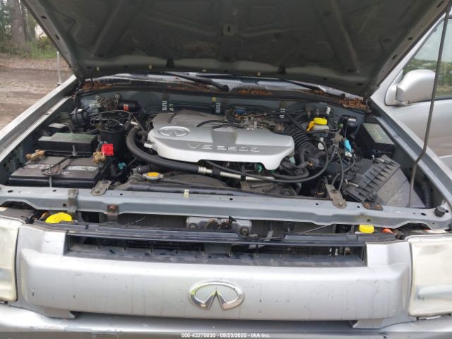 2001 INFINITI QX4 JNRDR07Y71W102011 Photo 9