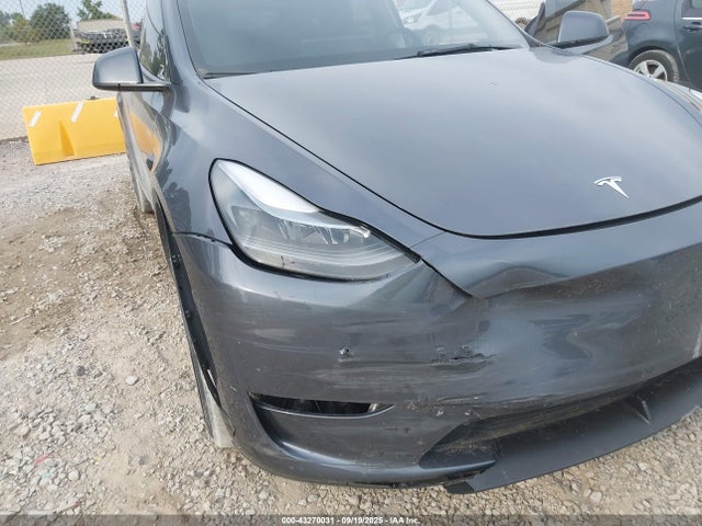 2023 TESLA MODEL Y 7SAYGDED1PF960637 Photo 5