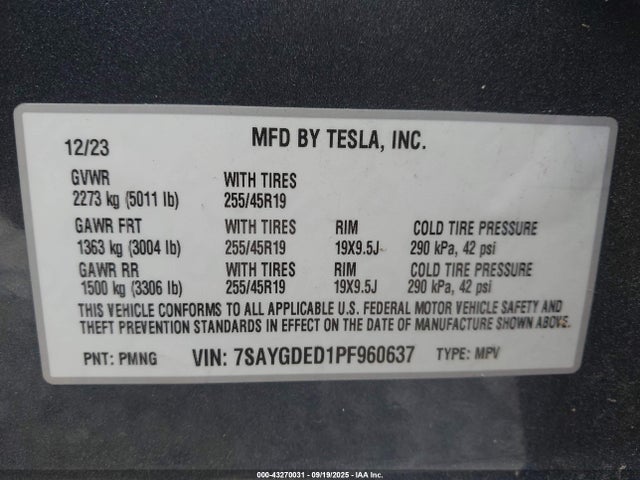 2023 TESLA MODEL Y 7SAYGDED1PF960637 Photo 8