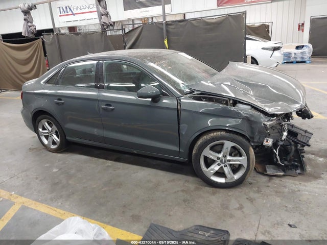 WAUB8GFF0H1031757 Audi 2017