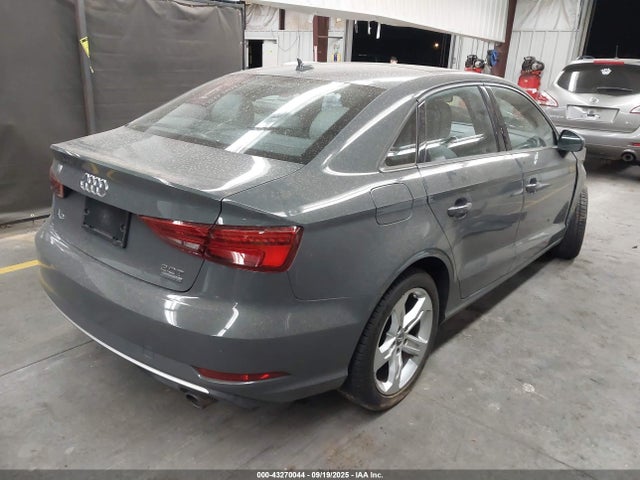 2017 AUDI A3 WAUB8GFF0H1031757 Photo 3