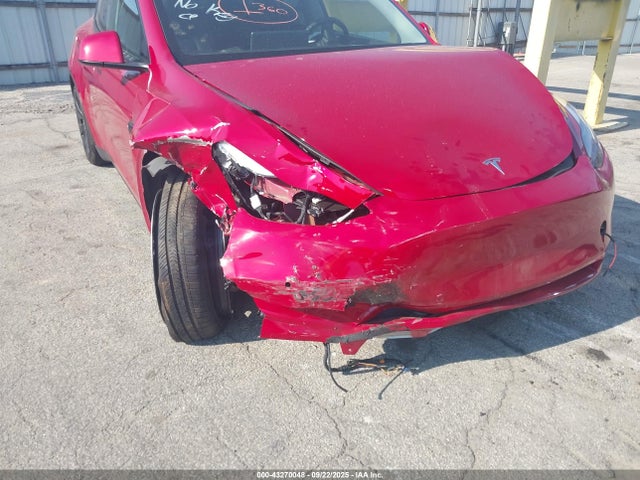 2022 TESLA MODEL Y 7SAYGDEF0NF365874 Photo 5