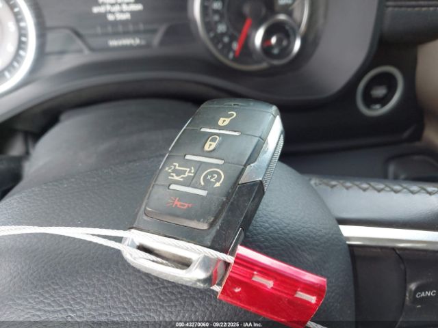 2019 RAM 1500 1C6SRFJT5KN515244 Photo 10