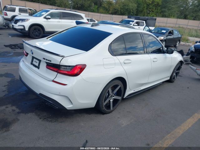 2022 BMW 3 SERIES WBA5U7C06NFM32494 Photo 3
