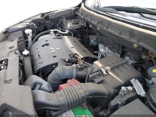 43270279 :رقم المزاد ، JA4APVAU1MU013234 vin ، 2021 Mitsubishi Outlander Sport 2.0 Se 2wd مزاد بيع