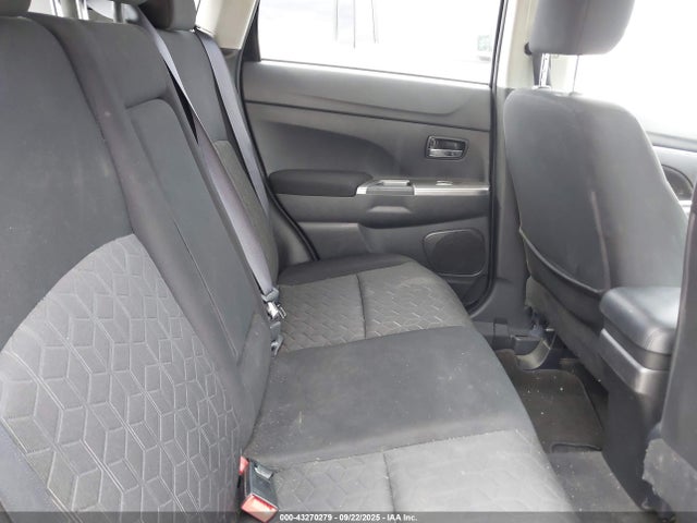 43270279 :رقم المزاد ، JA4APVAU1MU013234 vin ، 2021 Mitsubishi Outlander Sport 2.0 Se 2wd مزاد بيع