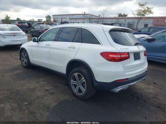2018 MERCEDES-BENZ GLC 300 WDC0G4KB5JV073333 Photo 2
