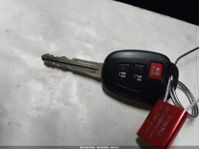 Scion 2ar-fe 2015 JTKJF5C71F3090459 Image 11