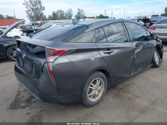 Toyota Prius Two 2016 JTDKBRFU9G3523740 Image 4