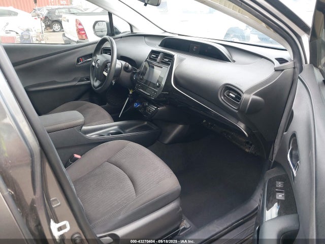 Toyota Prius Two 2016 JTDKBRFU9G3523740 Image 5