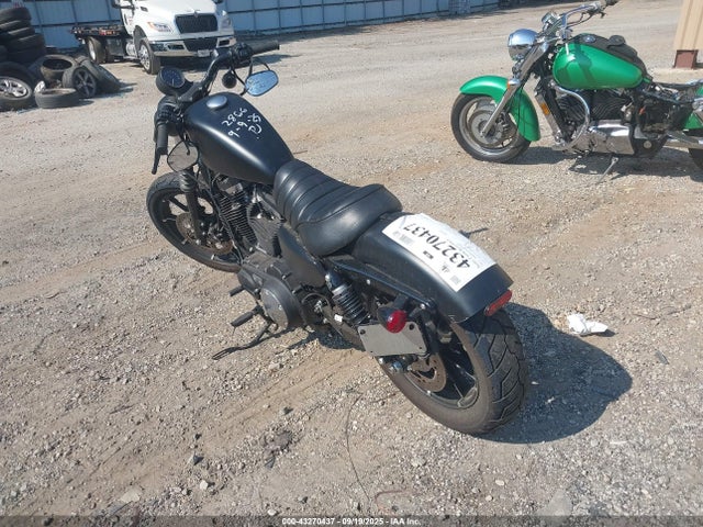 2021 HARLEY-DAVIDSON XL883 1HD4LE210MB407014 Photo 3