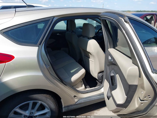 Ford 2.0l gdi 2018 1FADP3K23JL246575 Image 8