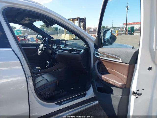 WBXHU7C31J5L06184 BMW X1