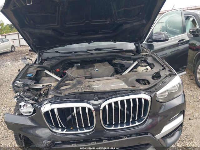5UXTR9C55KLE15087 BMW X3