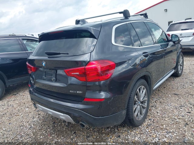 5UXTR9C55KLE15087 BMW X3