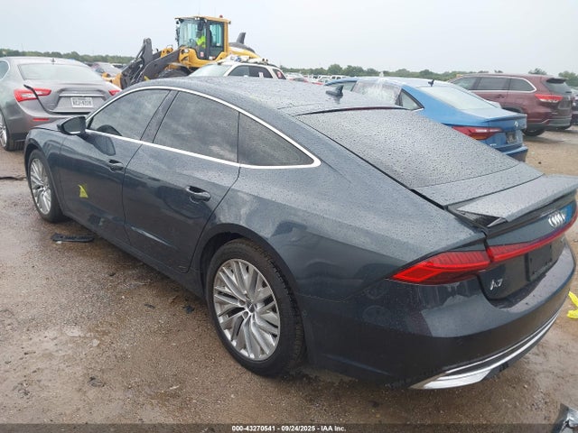 2020 AUDI A7 SPORTBACK WAUR2AF21LN042746 Photo 2