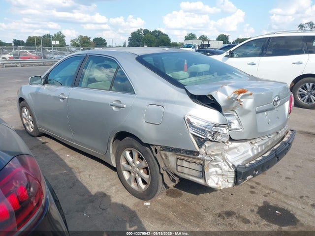 43270542 :رقم المزاد ، 4T1BF3EK5AU101415 vin ، 2010 Toyota Camry Le مزاد بيع