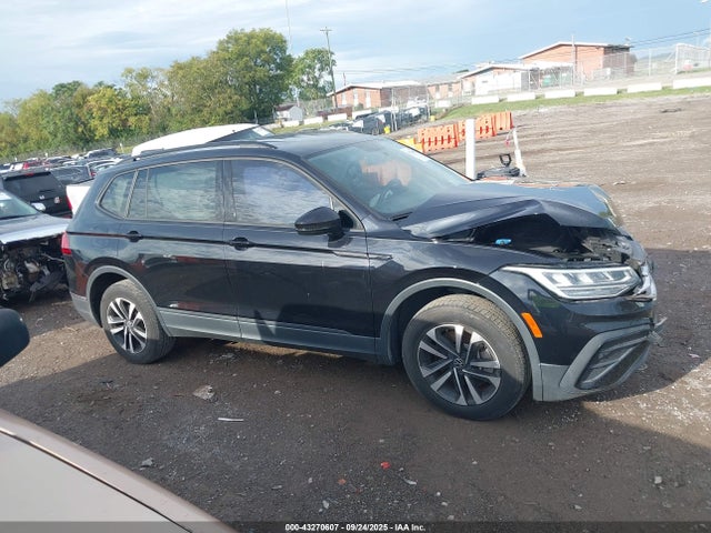 3VV1B7AX3NM020753 Volkswagen Tiguan