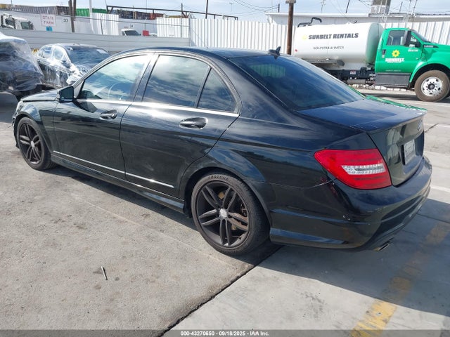 WDDGF4HB4ER325155 Mercedes-Benz 2014