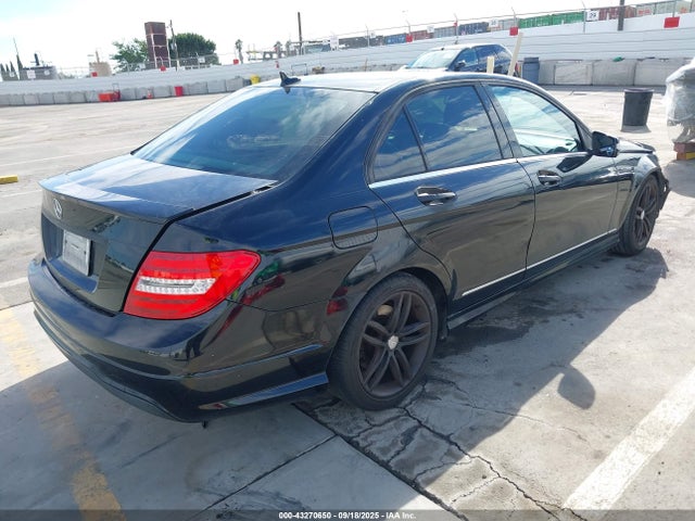 WDDGF4HB4ER325155 Mercedes-Benz 2014