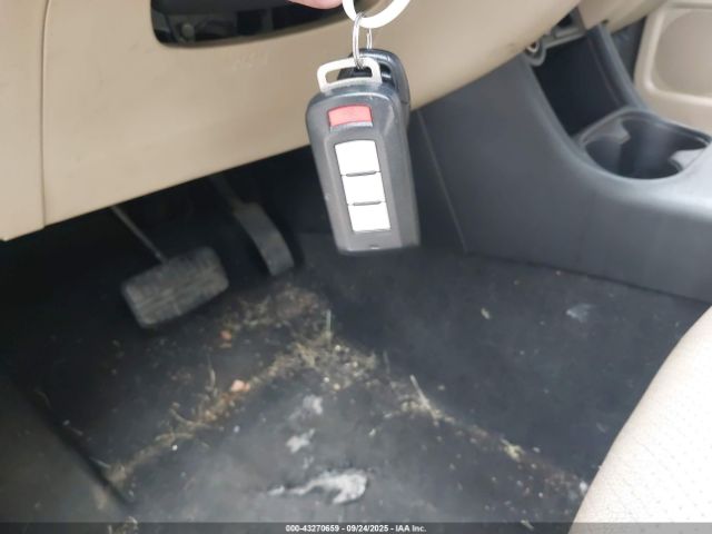 2016 MITSUBISHI OUTLANDER JA4AZ3A30GZ036677 Photo 10