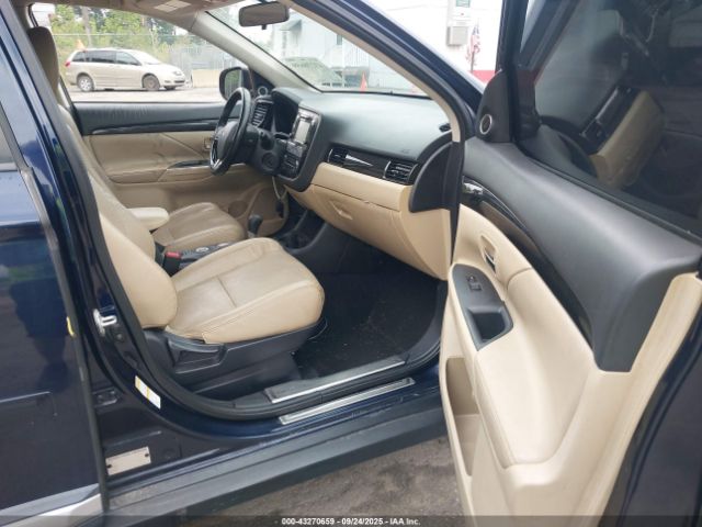 2016 MITSUBISHI OUTLANDER JA4AZ3A30GZ036677 Photo 4