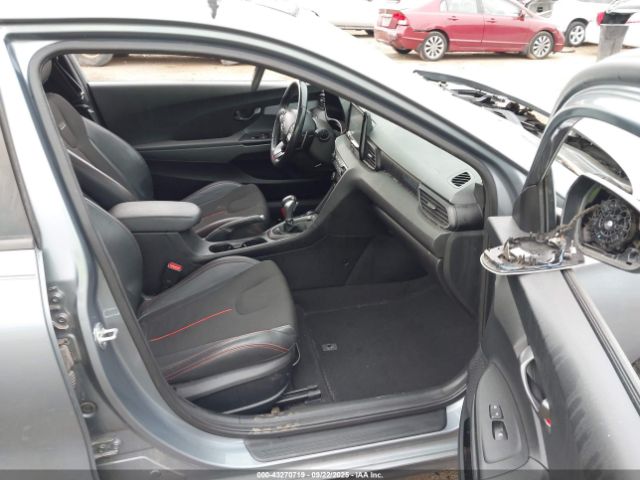 2019 HYUNDAI VELOSTER KMHTG6AF3KU004260 Photo 4