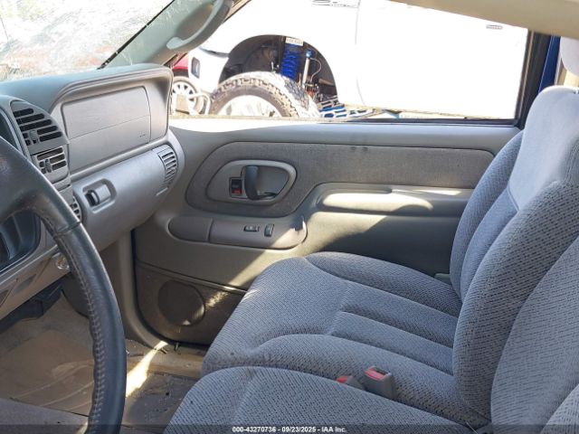 1997 GMC SIERRA 1500 1GTEC14RXVZ524240 Photo 4